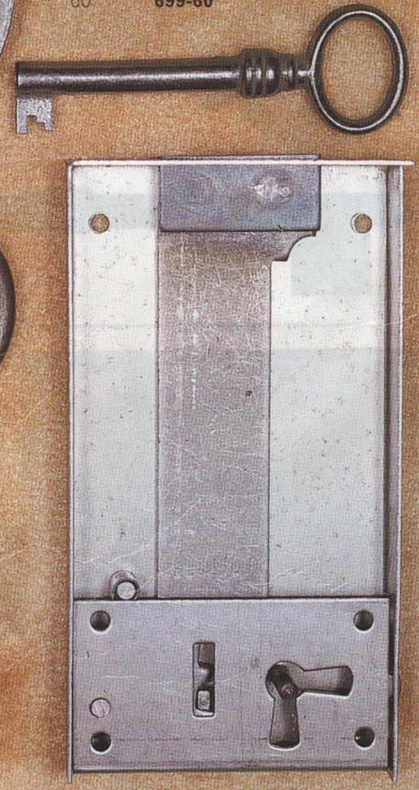 Kastenschloß Dorn 100mm. Kastenschloß Dorn 100mm.